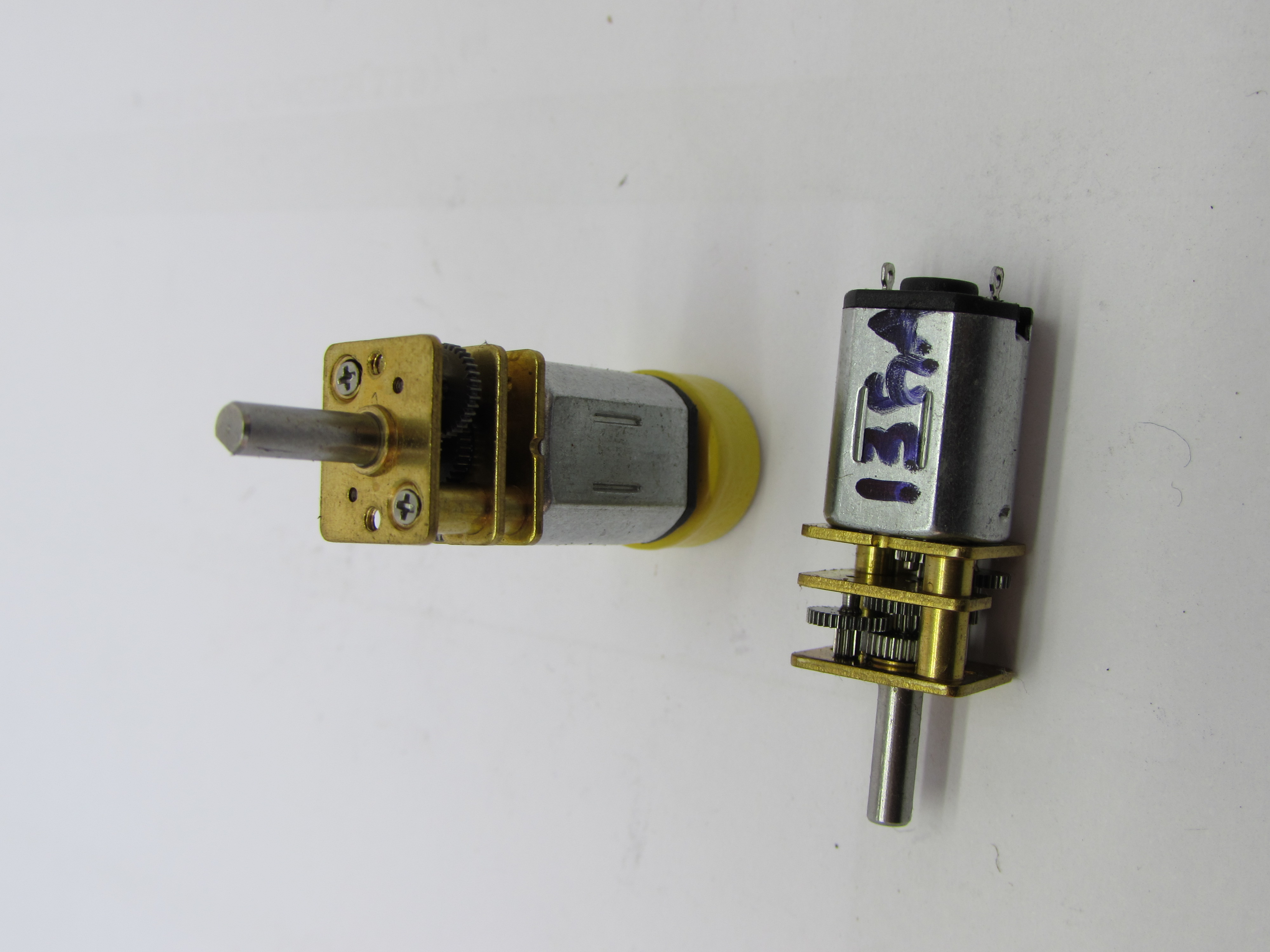 GEAR MOTOR 12V 30RPM (13GA)

GEAR MOTOR 12V 60RPM (13GA)

GEAR MOTOR 12V 80RPM (13GA)

GEAR MOTOR 12V 100RPM (13GA)

GEAR MOTOR 12V 160RPM (13GA)

GEAR MOTOR 12V 300RPM (13GA)