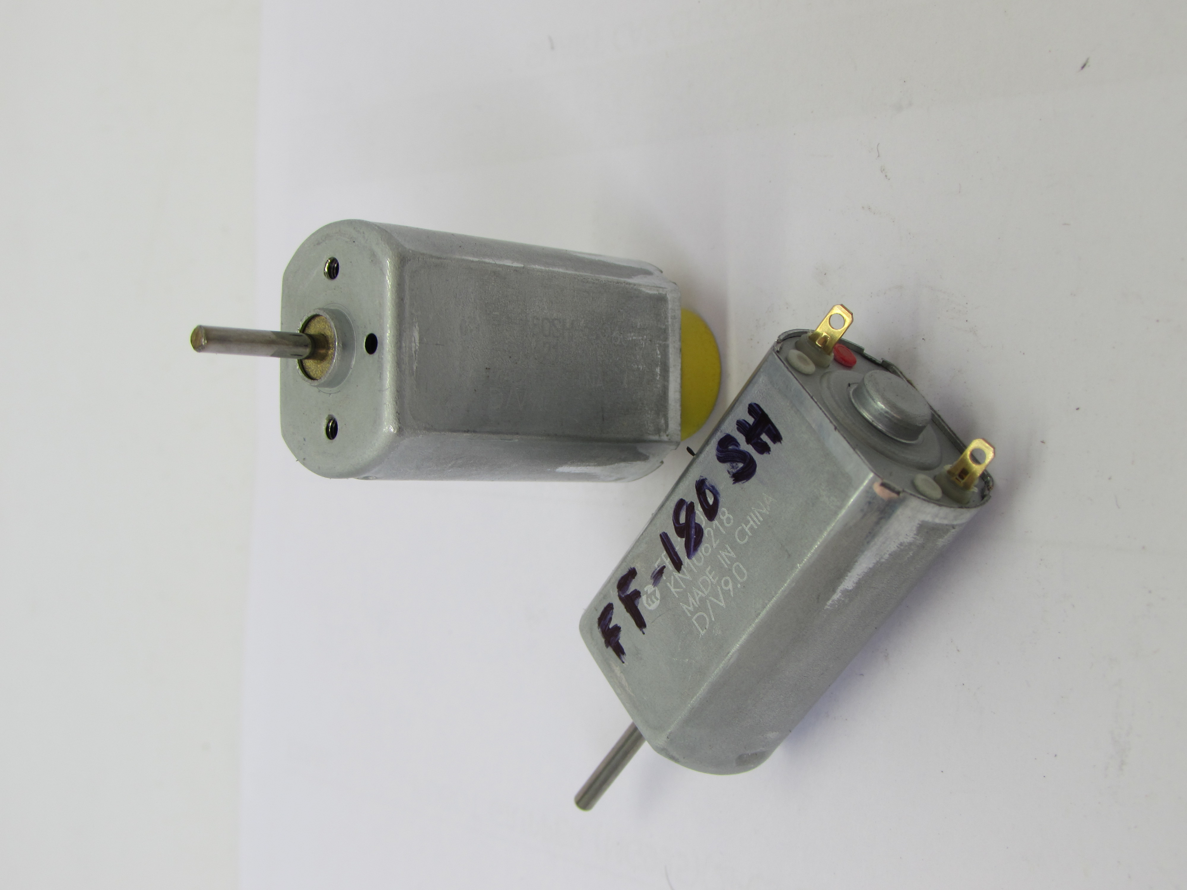 DC MOTOR
HIGH SPEED MOTOR
(FF-180SH-13260)
SHORT SHAFT
DC MOTOR
HIGH SPEED MOTOR
(FF-180SH-13260)
LONG SHAFT
DC MOTOR
HIGH SPEED MOTOR 
(FK-180PH-3053/AF180SMU-3050-2095)
DC MOTOR
HIGH SPEED MOTOR
 (FK-180PH-3536/FP180-3050-2085)
HIGH SPEED MOTOR (FK-181PH-3539)