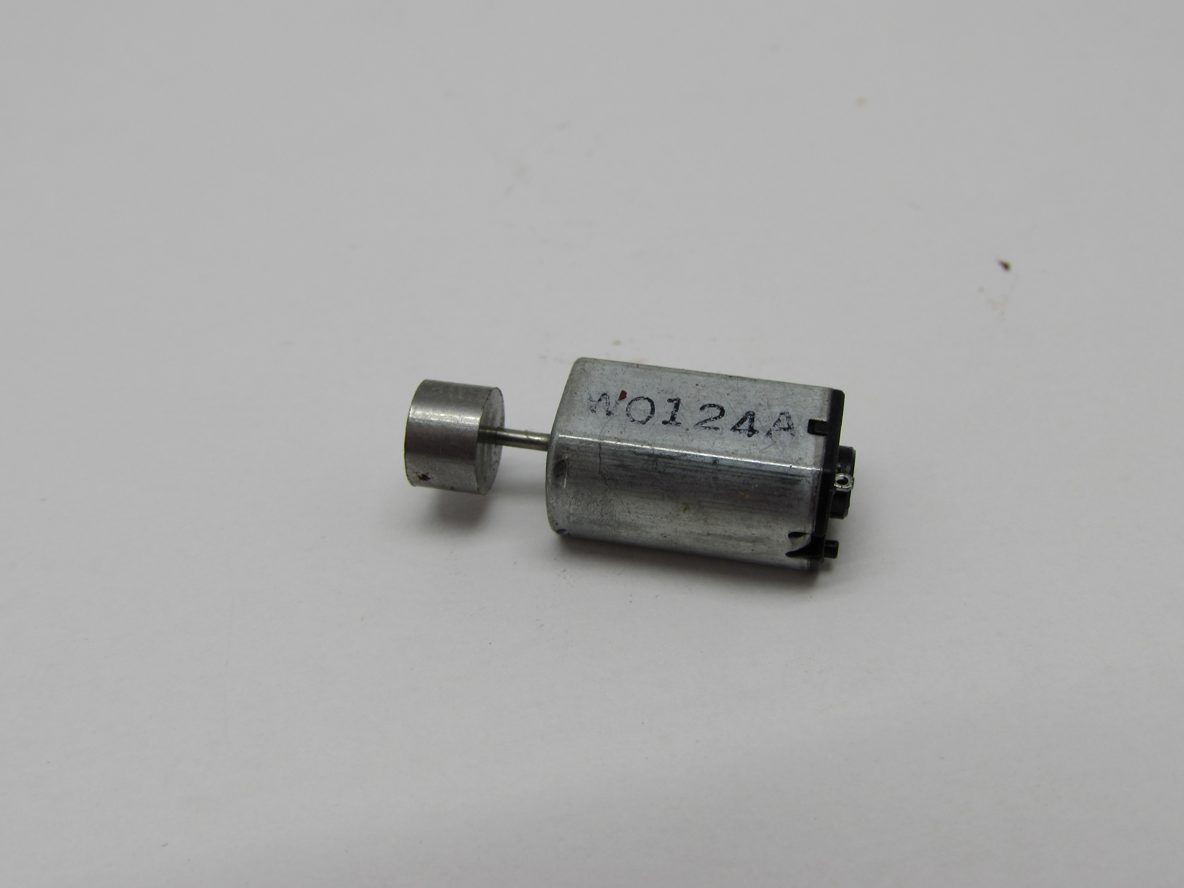 DC MOTOR (VIBRATION)(W0124A)(M20)