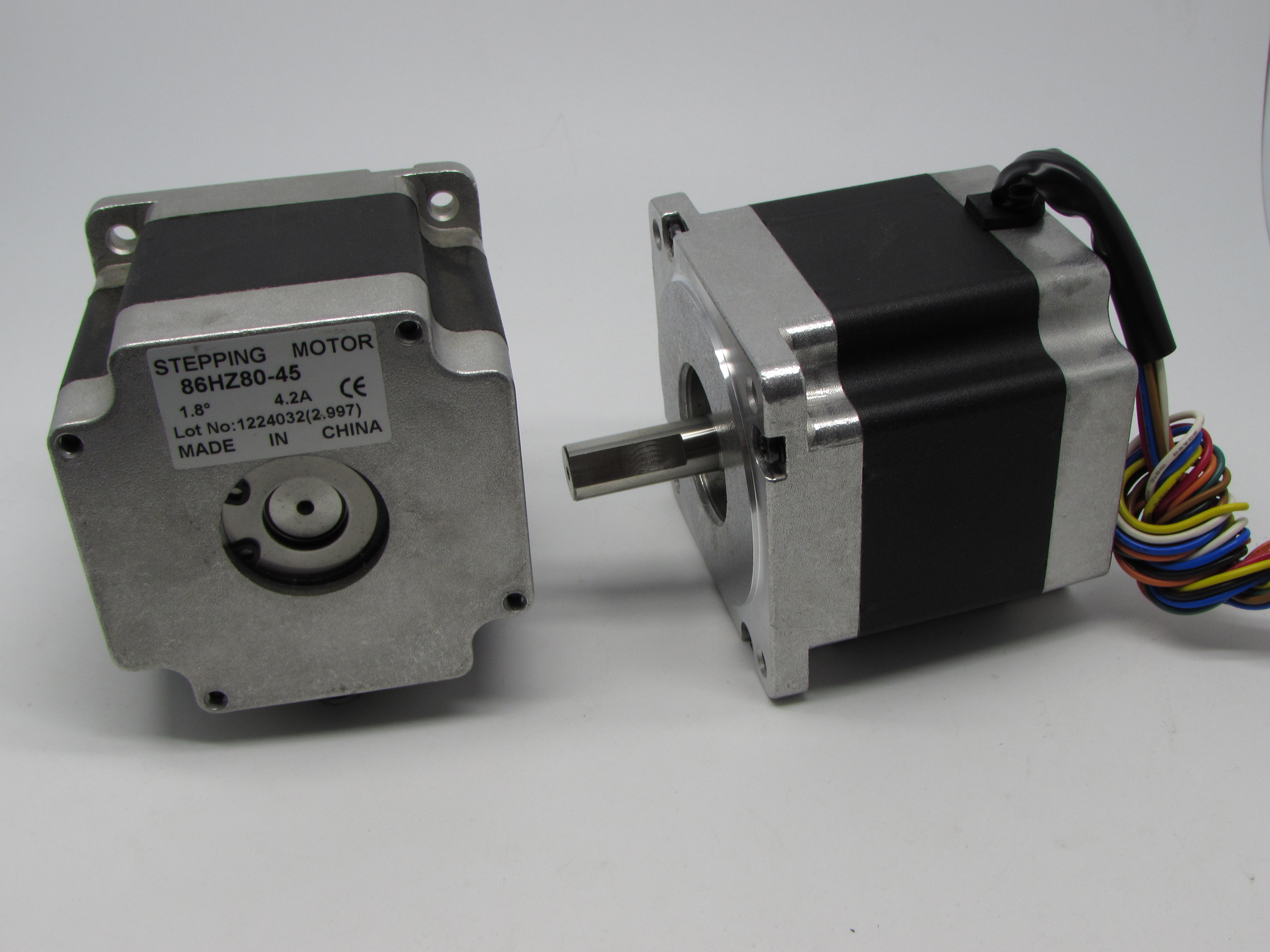 110MM (1.8°) STEPPER MOTOR 
(110HZ201-280)
(NEMA 42 FRAME SIZE 110X110MM)