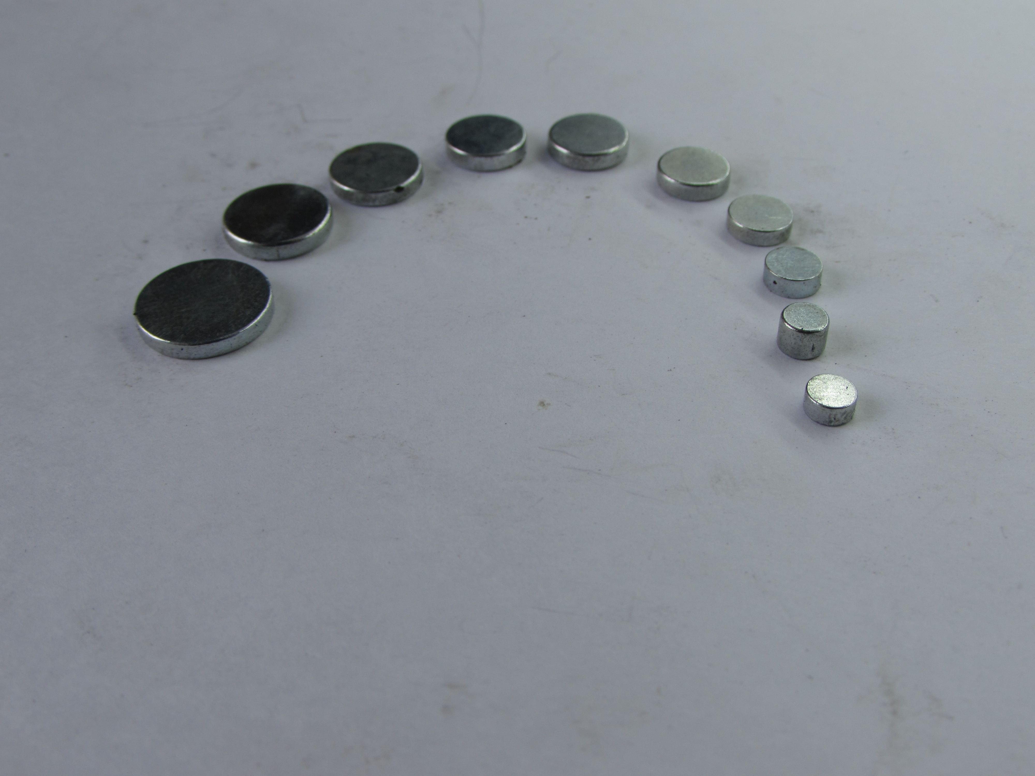 MAGNET BUTTON CELLS
(Ø4X3)(Ø4X2)(Ø5X2)(Ø5X3)(Ø6X2)(Ø6XØ2X4)(Ø7X2)(Ø7X8)(Ø8X2)(Ø9X2)(Ø9X3)(Ø9X9)(Ø10X2)(Ø10X3)(Ø12X2)
(Ø15X2)